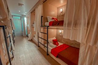 RedDoorz Hostel Near Ngurah Rai Airport Kuta - Kuta - 5