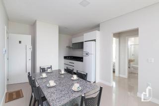 Com 02 dormitórios a poucos passos da praia - 2