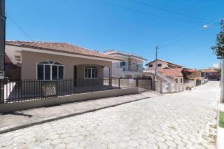 Casa com 03 dormitórios - Bombinhas - 7