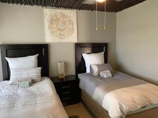 Sasavona Game Lodge - Warmbaths - 5