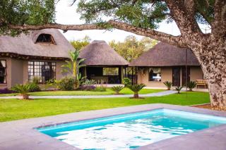 Sasavona Game Lodge - Warmbaths - 0