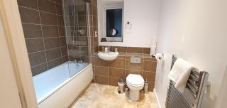 Garland Modern Apartment, Dartford 1 with Parking - 1