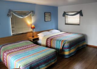 River Road Motel - 9