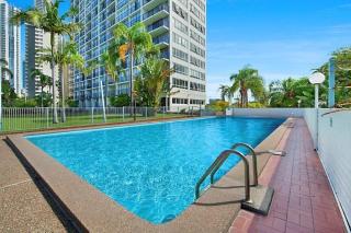Relax with Beach & River views in 3br apt w/ pool - 9