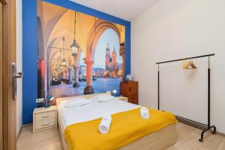 Deluxe Apartments Kraków Brzozowa by Noclegi Renters - Krakow - 0