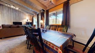 Mammoth Estates 3 Bdrm Condos - Walking Distance to The Village Gondola Station - 4