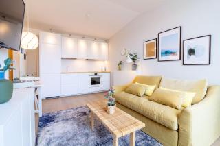 Deja Blue By Cohost - 5