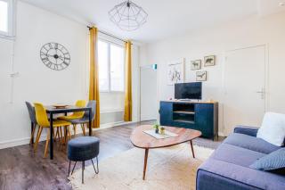 LES HALLES NANTAISES - marché de Talensac - 0