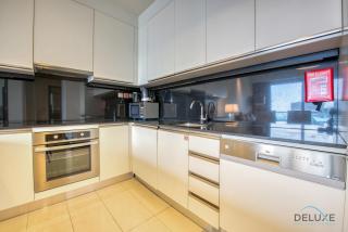 Exuberant 1BR at The Address Residences Dubai Marina by Deluxe Holiday Homes - Dubai - 5