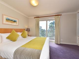 Villas Dodici Sleeps 12 2X3br Resort Condos located within Cypress Lakes Resort nothing is more central - Pokolbin - 2
