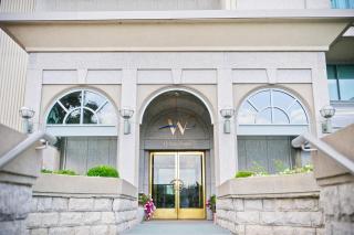 The Waterside Inn - Mississauga - 6