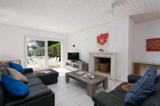 Villa Jessy by Villa Plus - Olhos de Água - 1