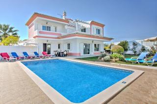 Villa Rosa by Villa Plus - Olhos de Água - 0