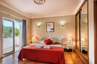 Villa Rosa by Villa Plus - Olhos de Água - 8