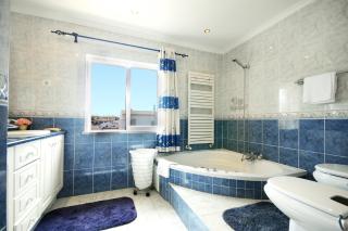 Villa Rosa by Villa Plus - Olhos de Água - 2
