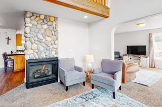 Chill Side Lake House - Otis - 4