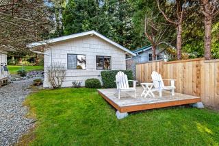 Cozy Cottage by the Sea - Langley - 9