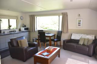 Burn Cottage Retreat - Cromwell - 2