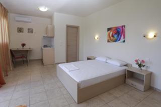 ANNA STUDIOS - Skala Potamias - 5