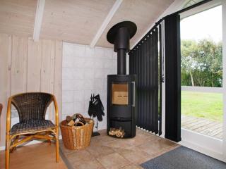 Whirlpool Cottage Oasis-By Traum - 3