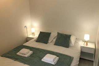 LES JARDINS - terrasse & jardin au calme - 9