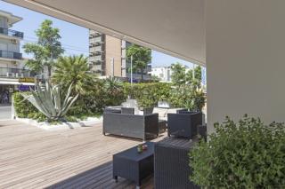 Hotel Regina Fronte Mare - Rímini - 3