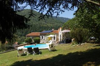 maison en pierre dans un écrin de verdure - 7