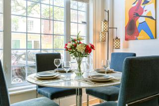 Hosteeva Modern Condo Steps to St Charles Ave & Close to FQ - New Orleans - 0