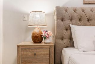 Hosteeva Modern Condo Steps to St Charles Ave & Close to FQ - New Orleans - 9