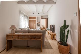 Mediterranean retreat with 4 bedroom and 3 bathrooms - 5