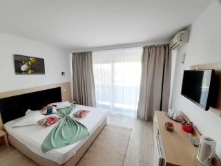 Ryanna Beach pe plaja Belona - Eforie Nord - 6