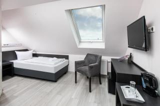 City Hotel Kaiserhof - 1