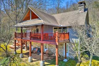 40-Acre Ski Retreat with Hot Tub in Banner Elk! - Banner Elk - 0