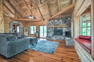 Rustic Woodville Getaway with Pool and Guest House - 3