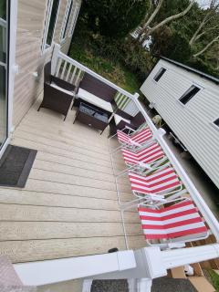 Cozy 3 bedroom Caravan, Sleeps 8, at Parkdean Newquay Holiday Park - Newquay - 6