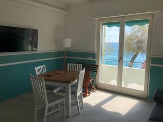 Mori's Beautiful Sea front Apartment - With A.C. - Monterosso al Mare - 4
