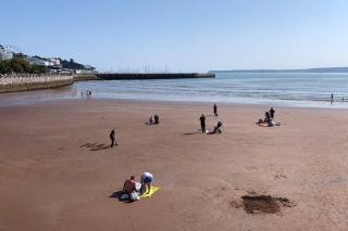 DEVON BEACH STATION - 5