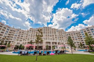 Summertime in Varna South Bay Beach Residence - 0