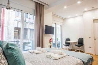 A25 Pristine & Sunny flat with balcony at downtown Athens - Atenas - 9
