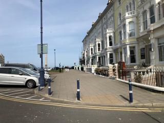 Delightful 3 bedroomed cottage in Llandudno - 6