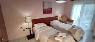 Lucy's next to sea apartment - 7