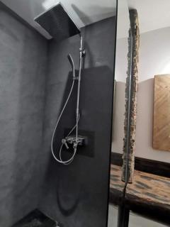 Loft 100m2 neuf entièrement équipée - Callac - 3