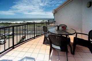 Ocean Views - Top floor - Alexandra Headland - 0