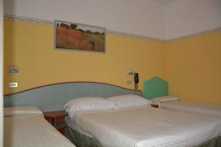 Hotel Sympathy - 1