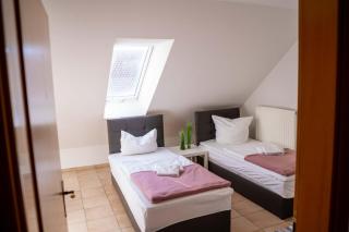 SUNNYHOME Monteurwohnungen und Apartments nahe Regensburg - Obertraubling - 2