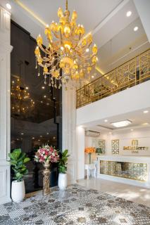 Bella Merry Hotel and Apartment - Da Nang - 1