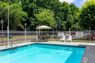 Quality Inn & Suites Decatur - Atlanta East - 2
