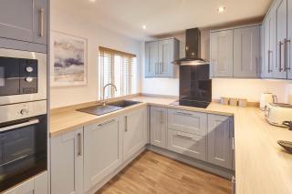 Host & Stay - Sea Watcher - 2