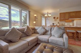 CC19 Chateau Claire condo - 9