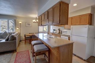 CC19 Chateau Claire condo - 7
